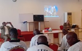 Taekwondo&nbsp;: la fédération gabonaise forme 100 arbitres, coachs et athlètes à Libreville