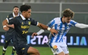Serie B&nbsp;: Frosinone domine Pescara grâce à Anthony Oyono