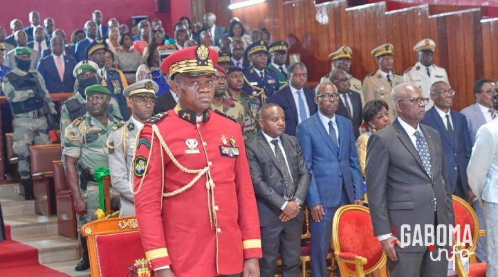Brice Clotaire Oligui Nguema à l’installation du premier président de la Cour des comptes