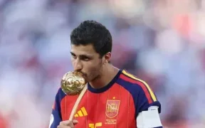 Mondial 2026&nbsp;: Rodri sacré meilleur joueur, Mbappé meilleur buteur, l’Espagne rafle les grands prix