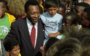 L’UNESCO «&nbsp;profondément attristée&nbsp;» par la mort de la légende du football, Pelé