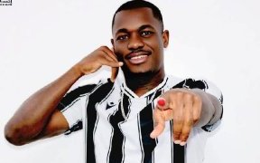 Ligue 1 algérienne&nbsp;: le Gabonais Randy Essang-Matouti foudroie la JS Kabylie d’un doublé