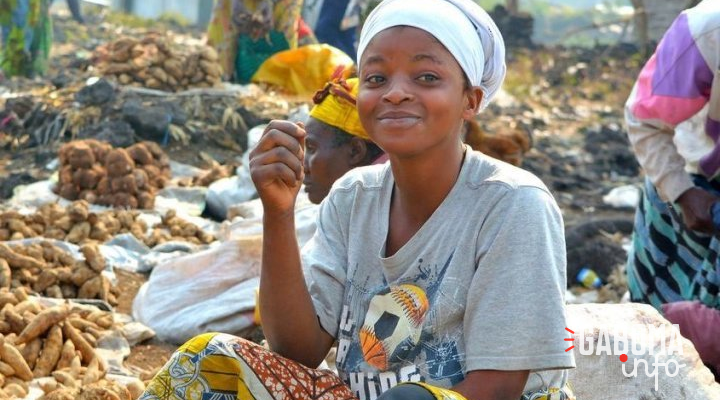 Il faut mettre fin aux récits alarmistes sur la croissance démographique, selon l’UNFPA