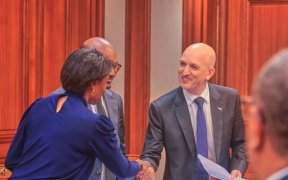 Fly Gabon&nbsp;: Signature d’une convention entre l’Etat gabonais et Afrijet